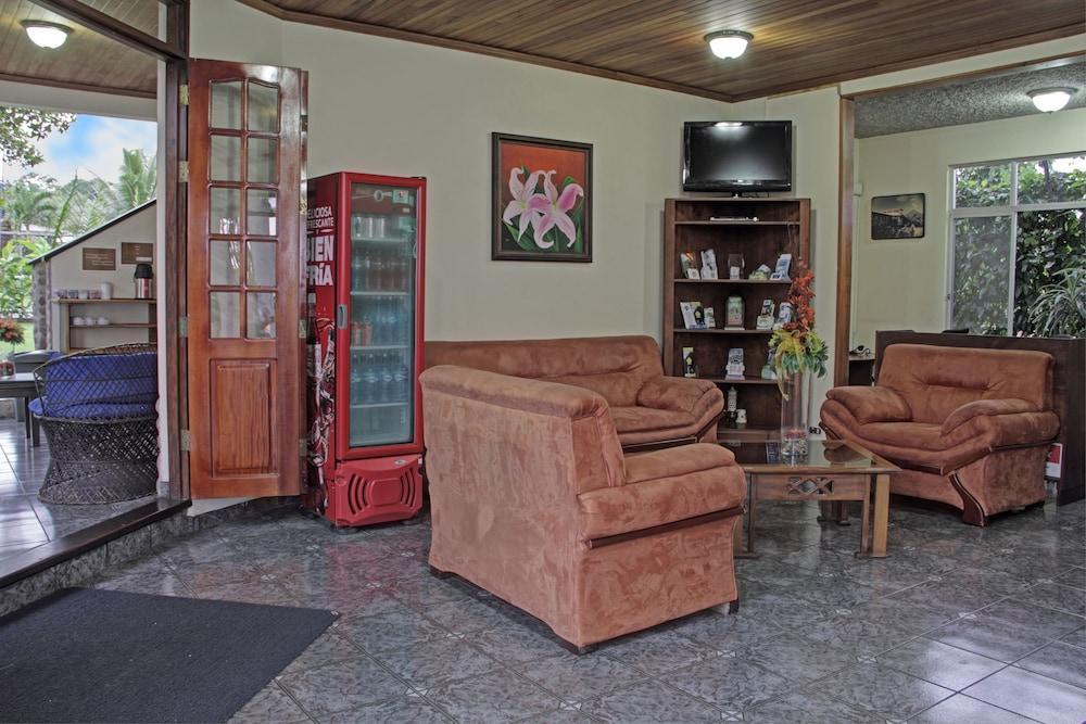 San Bosco Inn Ла Фортуна Экстерьер фото