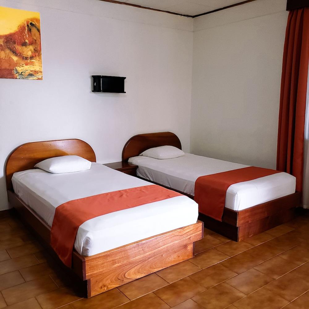 San Bosco Inn Ла Фортуна Экстерьер фото